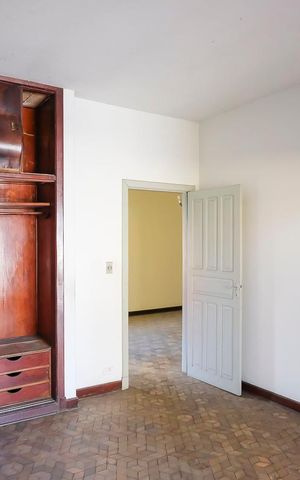 Casa à venda com 250m², 6 quartos e 2 vagasQuarto 2