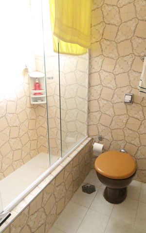 Casa de condomínio à venda com 207m², 7 quartos e 1 vagaBanheiro social