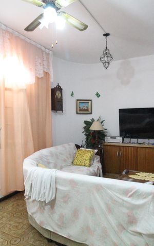 Casa de condomínio à venda com 207m², 7 quartos e 1 vagaSala 1