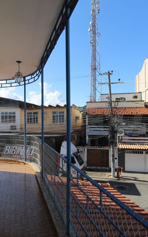 Casa de condomínio à venda com 207m², 7 quartos e 1 vagaVaranda do segundo andar