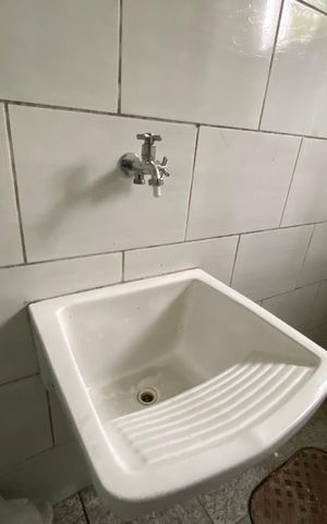 Casa à venda com 60m², 2 quartos e 2 vagas Casa à venda com 60m², 2 quartos e 2 vagasÁrea de Serviço