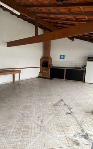 Casa à venda com 60m², 2 quartos e 2 vagas Casa à venda com 60m², 2 quartos e 2 vagasÁrea Privativa