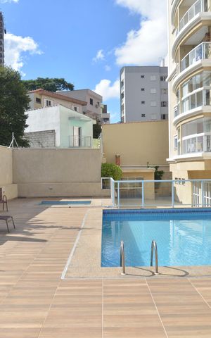 Apartamento à venda com 82m², 3 quartos e 2 vagasÁrea comum - Piscina
