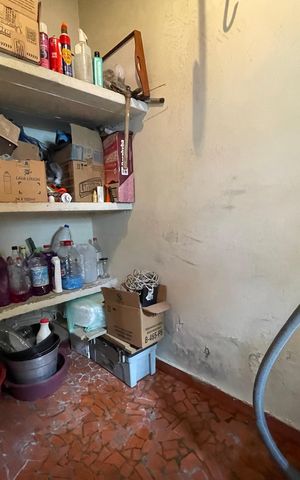 Casa à venda com 250m², 3 quartos e 4 vagas Casa à venda com 250m², 3 quartos e 4 vagasDespensa
