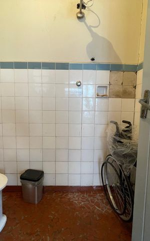 Casa à venda com 250m², 3 quartos e 4 vagas Casa à venda com 250m², 3 quartos e 4 vagasBanheiro Social 1