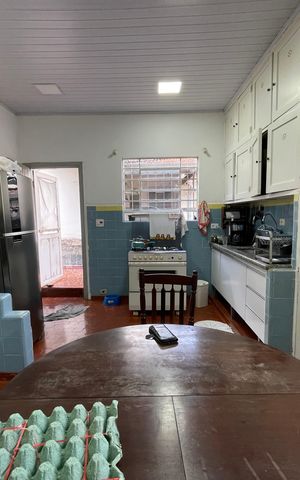 Casa à venda com 250m², 3 quartos e 4 vagas Casa à venda com 250m², 3 quartos e 4 vagasCozinha