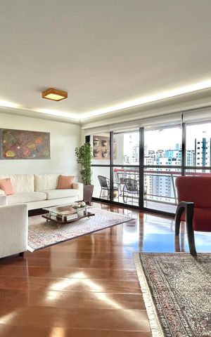Apartamento à venda com 171m², 4 quartos e 3 vagas Apartamento à venda com 171m², 4 quartos e 3 vagasSala