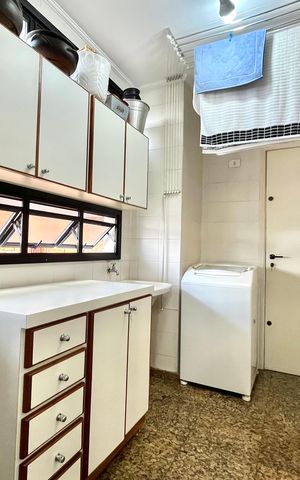Apartamento à venda com 171m², 4 quartos e 3 vagas Apartamento à venda com 171m², 4 quartos e 3 vagasÁrea de Serviço