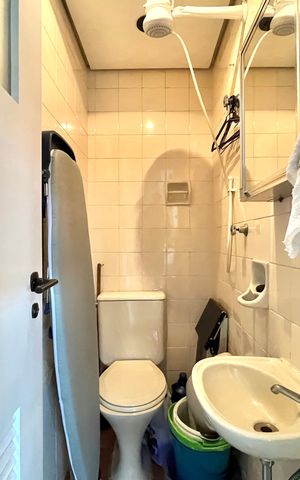 Apartamento à venda com 171m², 4 quartos e 3 vagas Apartamento à venda com 171m², 4 quartos e 3 vagasBanheiro de serviço