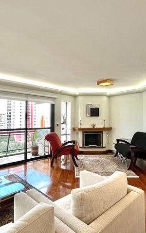 Apartamento à venda com 171m², 4 quartos e 3 vagas Apartamento à venda com 171m², 4 quartos e 3 vagasSala