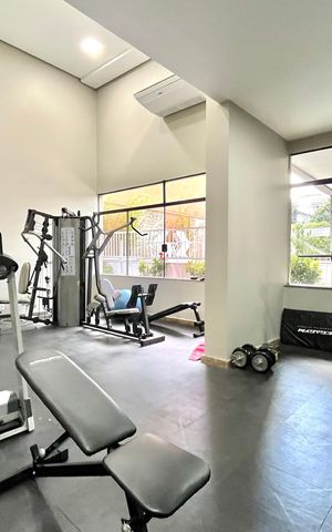 Apartamento à venda com 171m², 4 quartos e 3 vagas Apartamento à venda com 171m², 4 quartos e 3 vagasÁrea comum - Academia