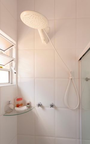 Casa de condomínio à venda com 250m², 4 quartos e 4 vagasBanheiro da Suíte
