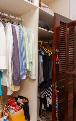 Casa de condomínio à venda com 250m², 4 quartos e 4 vagasCloset da suíte