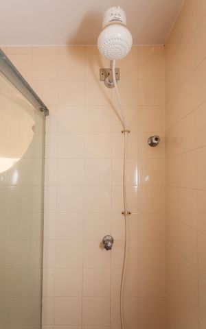 Casa de condomínio à venda com 250m², 4 quartos e 4 vagasBanheiro Social