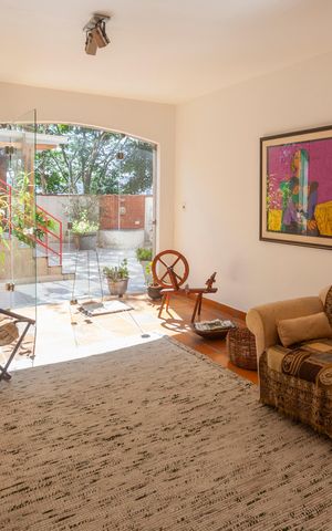 Casa de condomínio à venda com 250m², 4 quartos e 4 vagasSalão de Festas