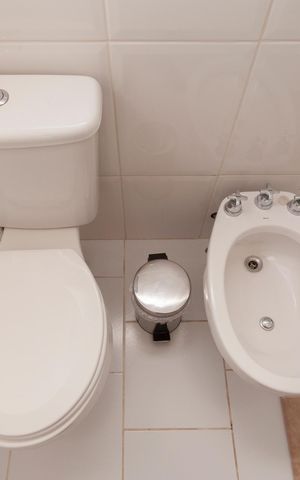 Casa de condomínio à venda com 250m², 4 quartos e 4 vagasBanheiro 2