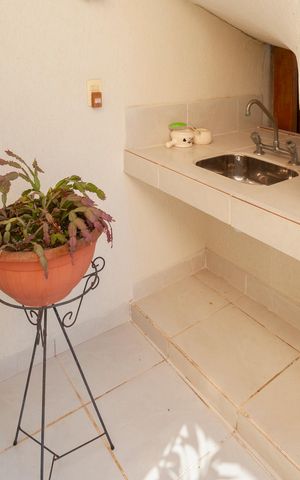 Casa de condomínio à venda com 250m², 4 quartos e 4 vagasQuintal
