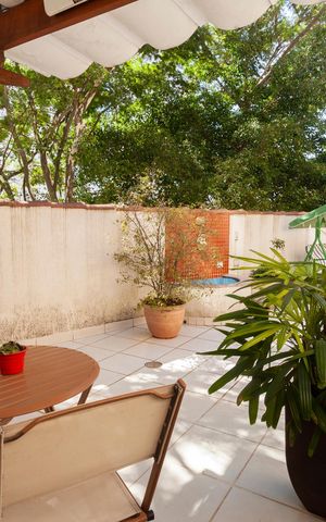 Casa de condomínio à venda com 250m², 4 quartos e 4 vagasChurrasqueira