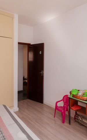 Casa de condomínio à venda com 250m², 4 quartos e 4 vagasQuarto 2