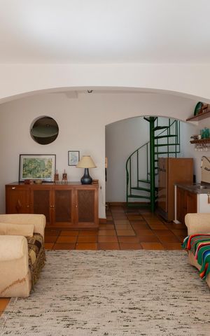 Casa de condomínio à venda com 250m², 4 quartos e 4 vagasSalão de Festas