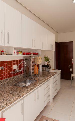 Casa de condomínio à venda com 250m², 4 quartos e 4 vagasCozinha