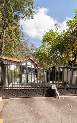 Casa de condomínio à venda com 250m², 4 quartos e 4 vagasFachada do Condomínio