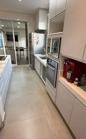 Casa de condomínio à venda com 402m², 4 quartos e 4 vagasCozinha