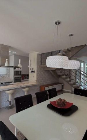 Casa de condomínio à venda com 402m², 4 quartos e 4 vagasSala de Jantar