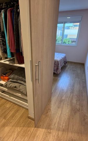 Casa de condomínio à venda com 402m², 4 quartos e 4 vagasCloset 1