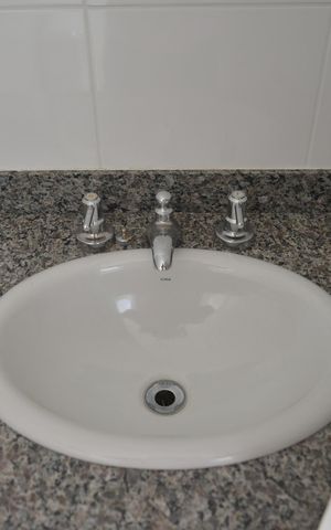 Apartamento à venda com 82m², 3 quartos e 2 vagasBanheiro da Suíte