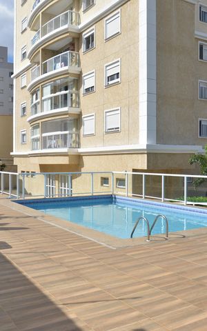 Apartamento à venda com 82m², 3 quartos e 2 vagasÁrea comum - Piscina
