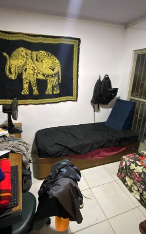 Casa à venda com 190m², 3 quartos e 3 vagas Casa à venda com 190m², 3 quartos e 3 vagasQuarto 2