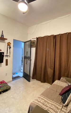 Casa à venda com 190m², 3 quartos e 3 vagas Casa à venda com 190m², 3 quartos e 3 vagasSala