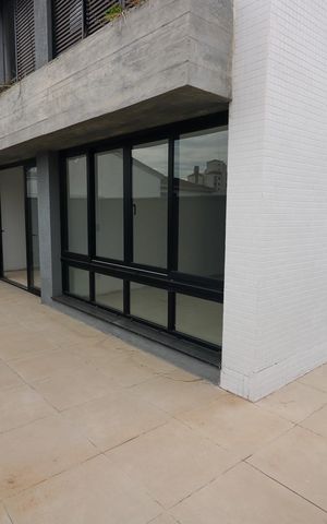 Apartamento à venda com 203m², 3 quartos e 2 vagas Apartamento à venda com 203m², 3 quartos e 2 vagasVaranda da Sala