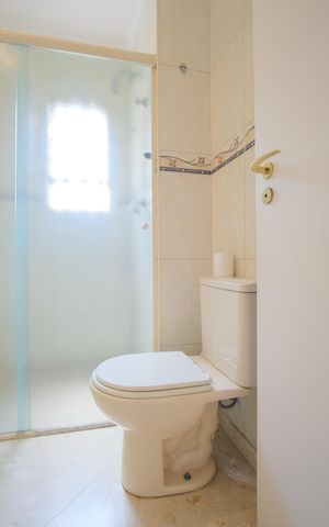 Apartamento à venda com 297m², 4 quartos e 4 vagasBanheiro da Suíte 3