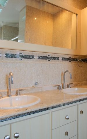 Apartamento à venda com 297m², 4 quartos e 4 vagasBanheiro da Suíte 4