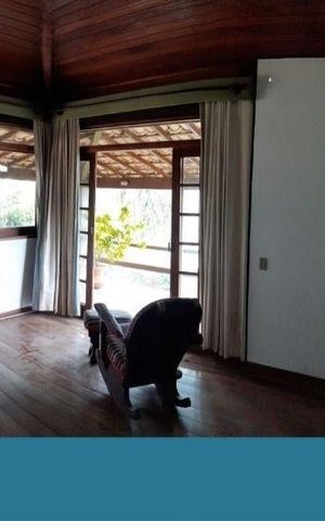 Casa à venda com 370m², 3 quartos e 4 vagas