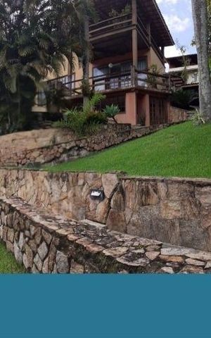 Casa à venda com 370m², 3 quartos e 4 vagas