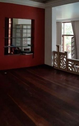 Casa à venda com 370m², 3 quartos e 4 vagas