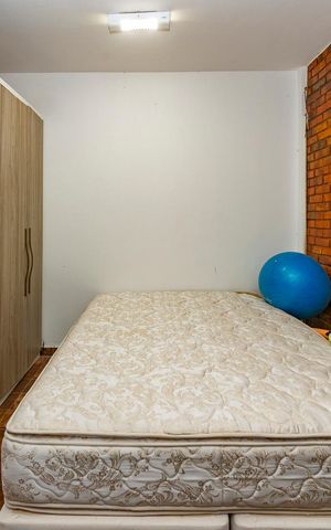 Casa à venda com 480m², 5 quartos e 4 vagas Casa à venda com 480m², 5 quartos e 4 vagasQuarto de Serviço 1