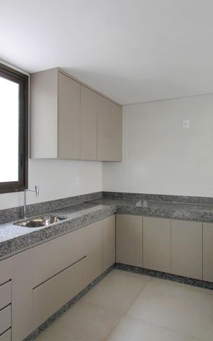 Apartamento à venda com 121m², 2 quartos e 2 vagasCozinha