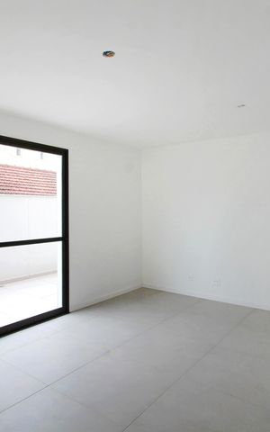 Apartamento à venda com 121m², 2 quartos e 2 vagasSala