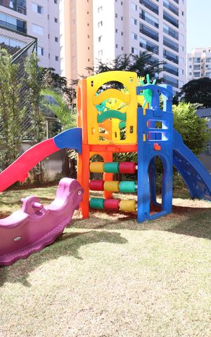 Apartamento à venda com 60m², 2 quartos e 2 vagasÁrea comum - Playground