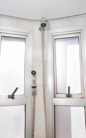 Apartamento à venda com 82m², 3 quartos e 1 vaga Apartamento à venda com 82m², 3 quartos e 1 vagaBanheiro da Suíte