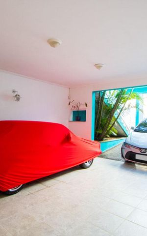 Casa à venda com 167m², 3 quartos e 3 vagasGaragem