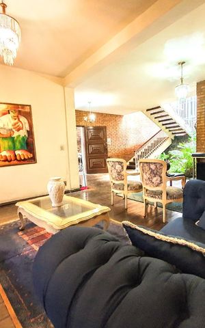Casa à venda com 403m², 4 quartos e 2 vagasSala