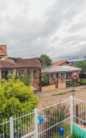 Casa à venda com 330m², 4 quartos e 3 vagas Casa à venda com 330m², 4 quartos e 3 vagasVista