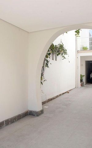 Casa à venda com 300m², 5 quartos e 5 vagasGaragem
