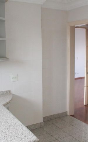 Apartamento à venda com 143m², 3 quartos e 3 vagasCozinha