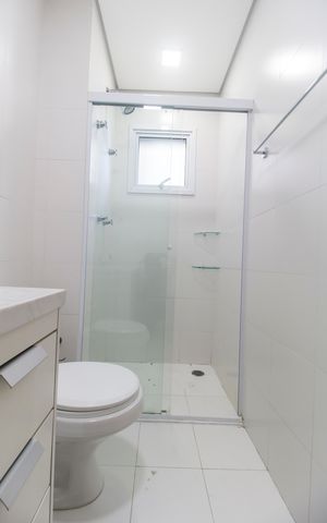 Apartamento para alugar com 50m², 1 quarto e 2 vagas Apartamento para alugar com 50m², 1 quarto e 2 vagasBanheiro da Suíte